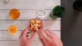 Teinture / Liqueur d'églantier au gingembre, zeste d'orange et miel - Préparation step 4