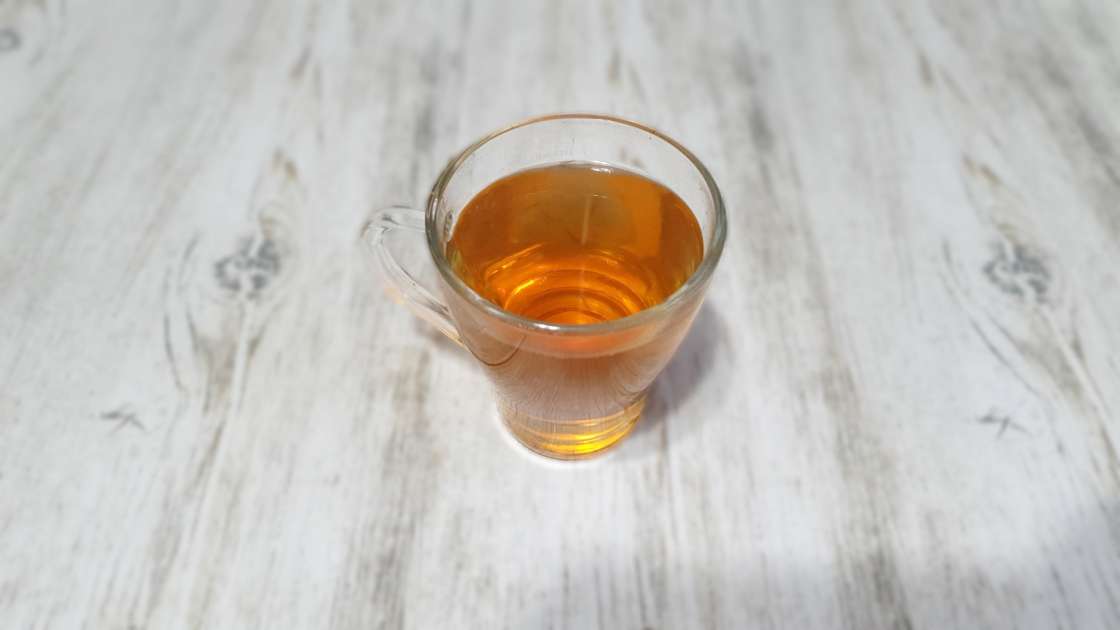 Eau avec cannelle, feuilles de laurier et thé vert, photo 4