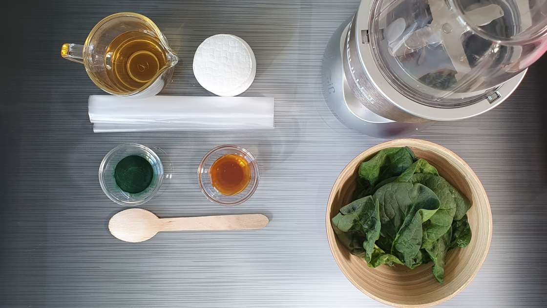 Remède anti-douleur à base d'épinards, de spiruline, de miel et de thé vert, photo 2