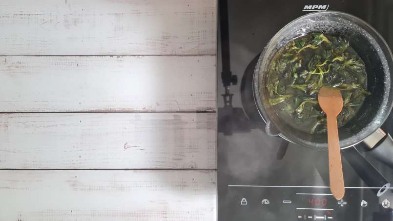 Huile d'ortie obtenue par transfert et au bain-marie, photo 7