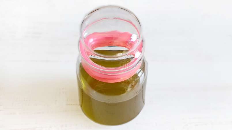 Huile d'ortie obtenue par transfert et au bain-marie, photo 18