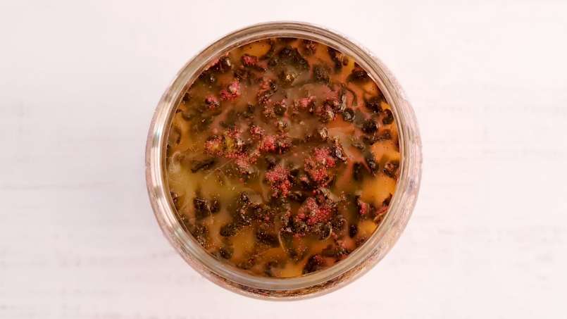 Jus de gingembre avec du miel, du citron, du thé vert, du curcuma, de la cannelle et de la menthe, photo 8